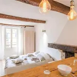 Authentique Au Coeur Du Village Provencal アパート ヴィルヌーヴ・ルベ